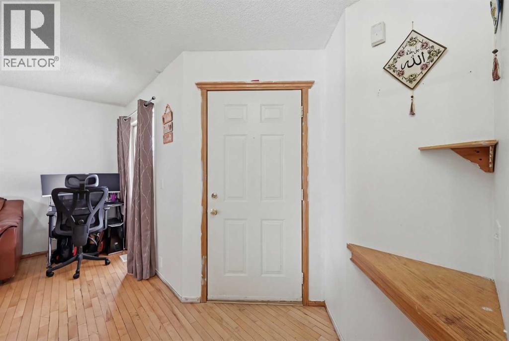 64 Eldorado Close Ne, Calgary, Alberta  T3Y 6T2 - Photo 3 - A2297683