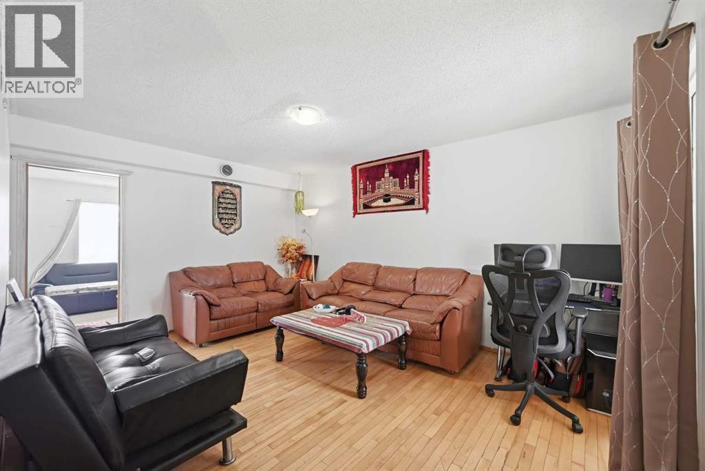 64 Eldorado Close Ne, Calgary, Alberta  T3Y 6T2 - Photo 5 - A2297683