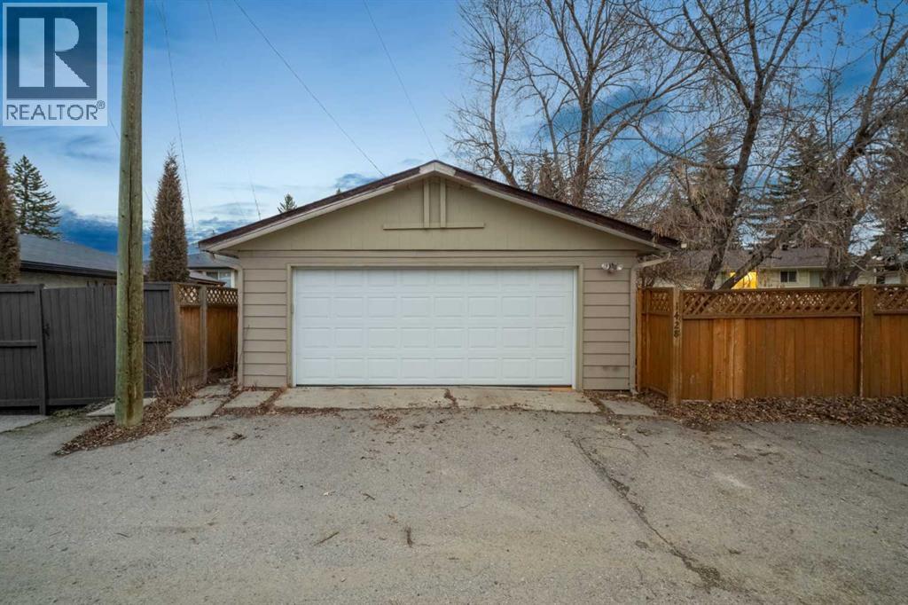 1428 Lake Michigan Crescent SE, Calgary, Alberta  T2J 3G1 - Photo 33 - A2298827