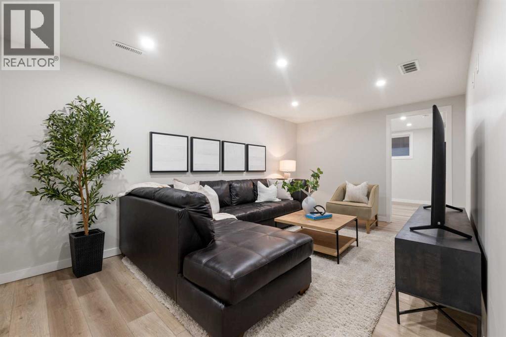 1428 Lake Michigan Crescent SE, Calgary, Alberta  T2J 3G1 - Photo 24 - A2298827