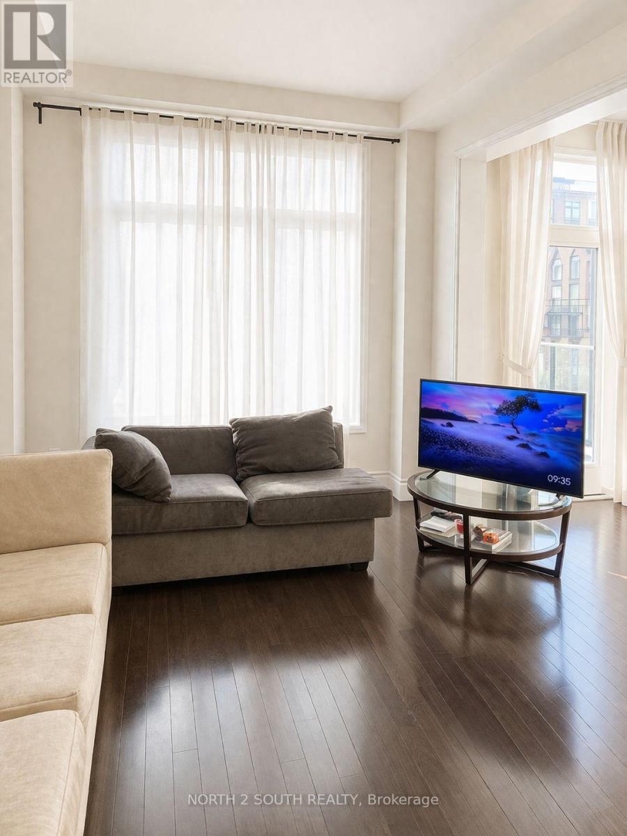 32 Carville Woods Circle, Vaughan, Ontario  L6A 4Z6 - Photo 3 - N12983712