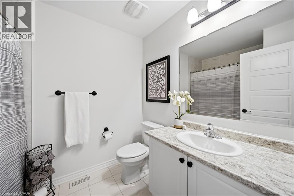 230 Avonsyde Boulevard Unit# 31, Waterdown, Ontario  L8B 1T9 - Photo 35 - 40819714