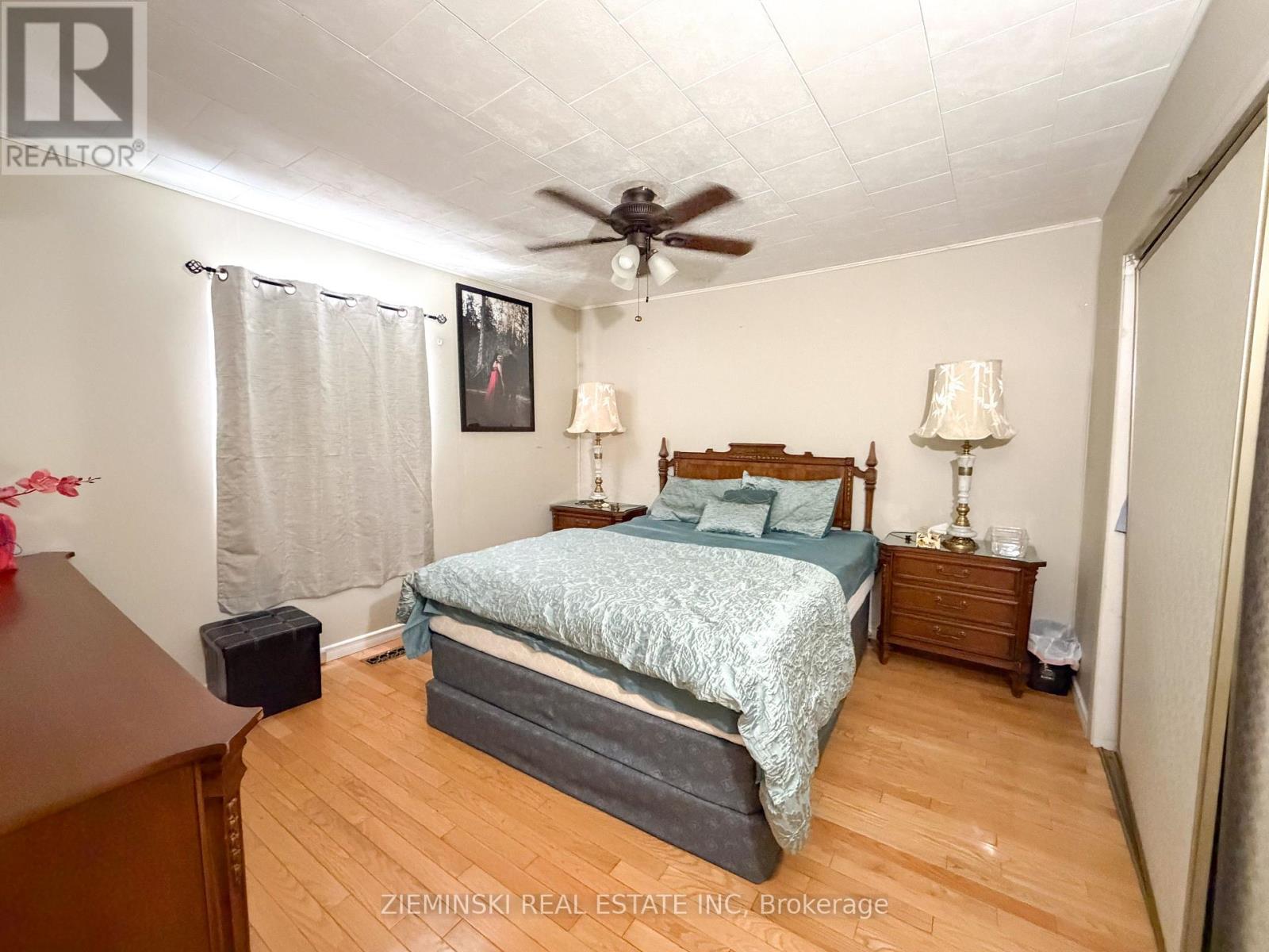 963 Victoria Road, Iroquois Falls, Ontario  P0K 1E0 - Photo 11 - T12985788