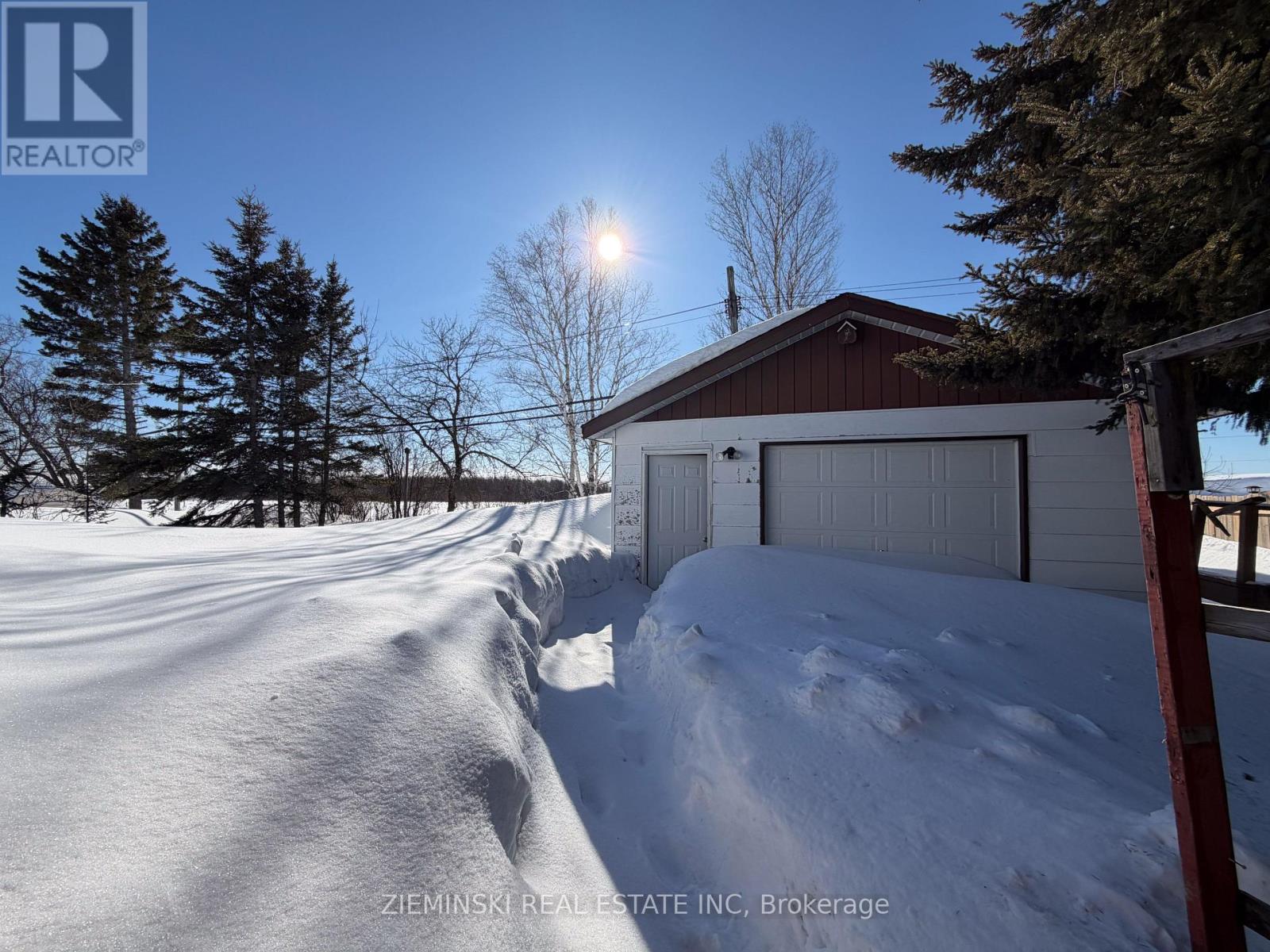 963 Victoria Road, Iroquois Falls, Ontario  P0K 1E0 - Photo 2 - T12985788