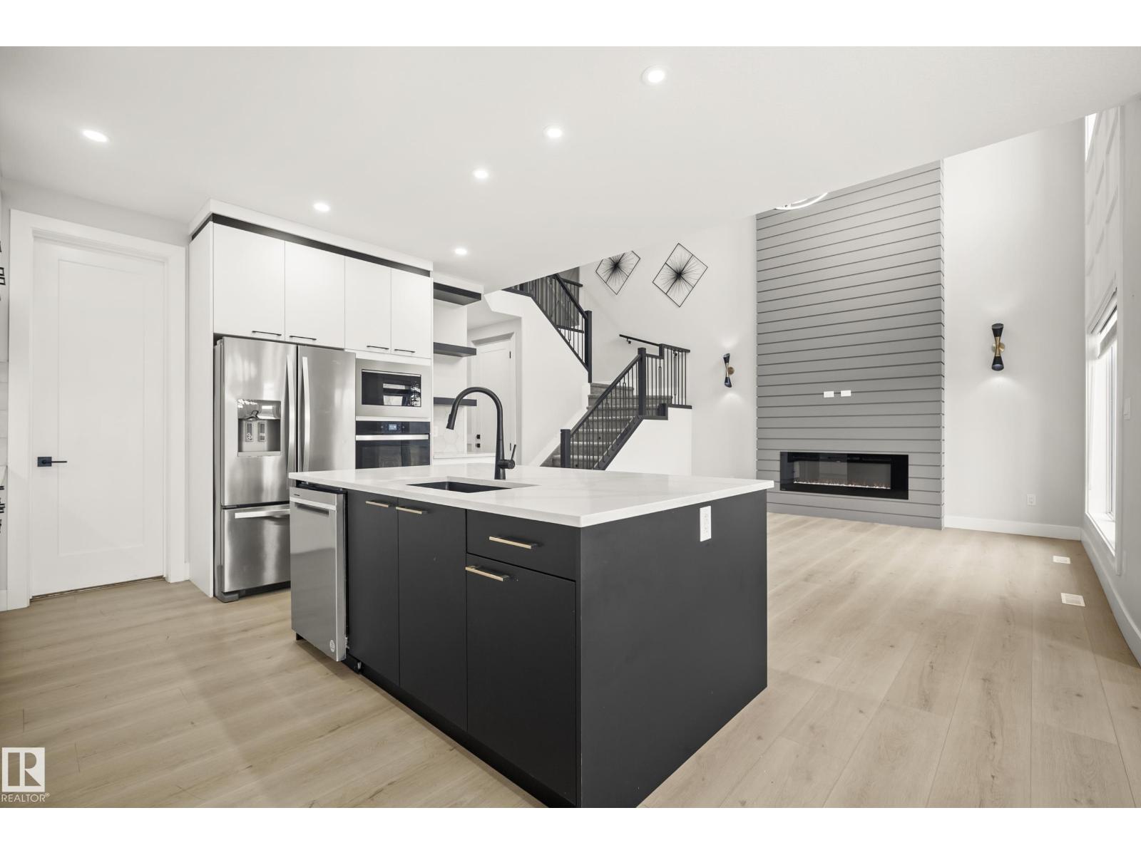 15031 10 St NW, Edmonton, Alberta  T5Y 4C8 - Photo 11 - E4481526