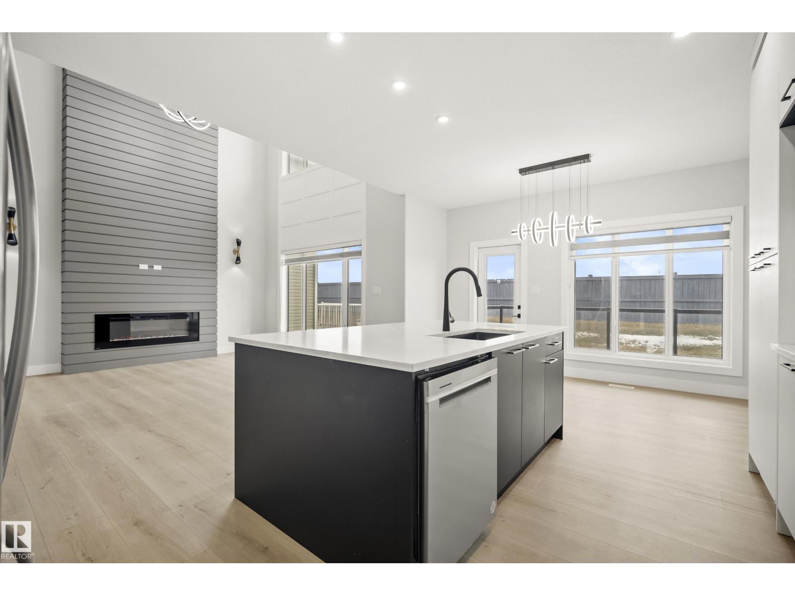 15031 10 St NW, Edmonton, Alberta  T5Y 4C8 - Photo 12 - E4481526