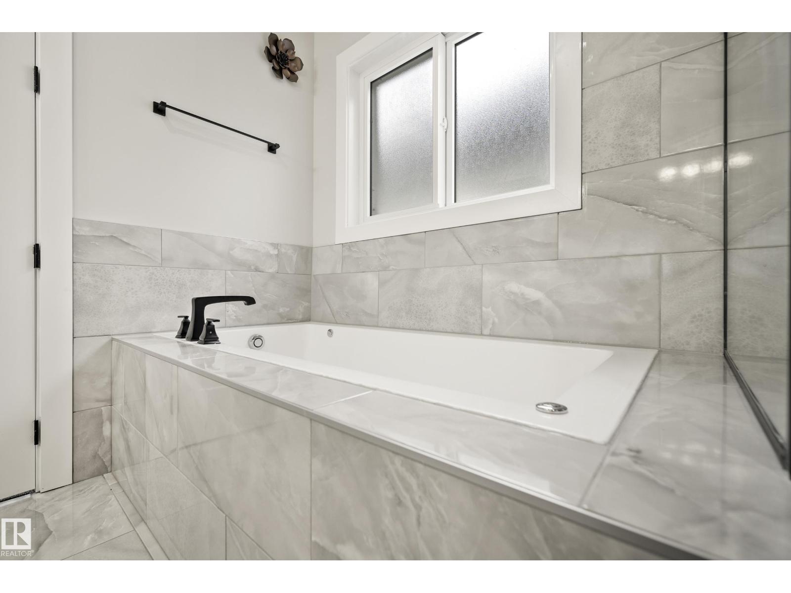 15031 10 St NW, Edmonton, Alberta  T5Y 4C8 - Photo 32 - E4481526