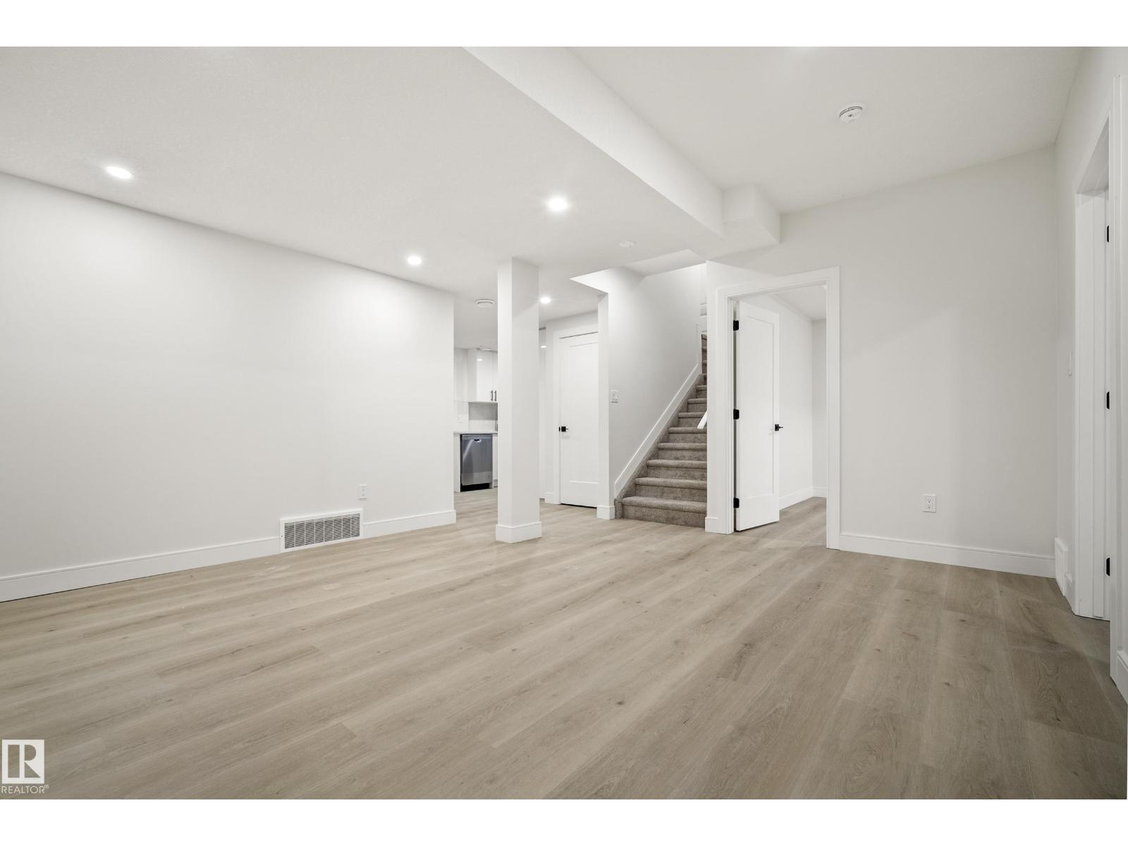 15031 10 St NW, Edmonton, Alberta  T5Y 4C8 - Photo 51 - E4481526