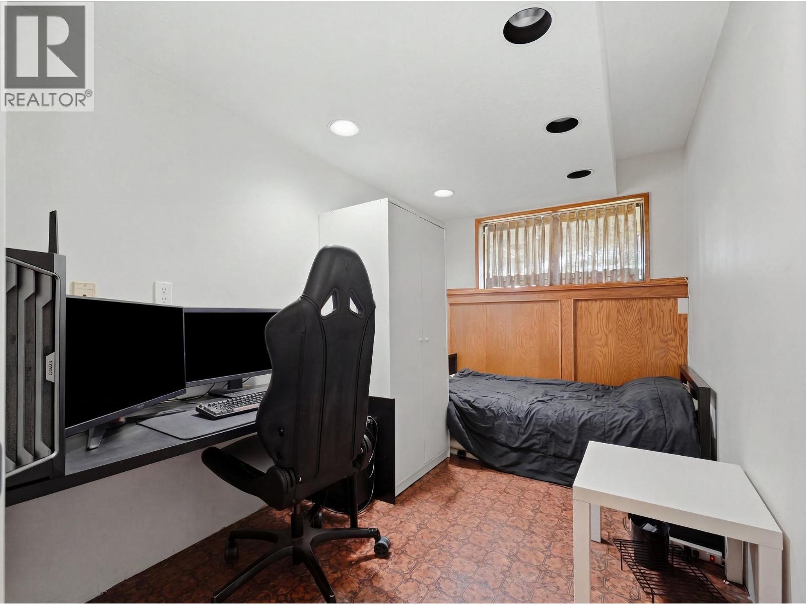 4264 Fitzgerald Avenue, Burnaby, British Columbia  V5G 3R8 - Photo 21 - R3109838