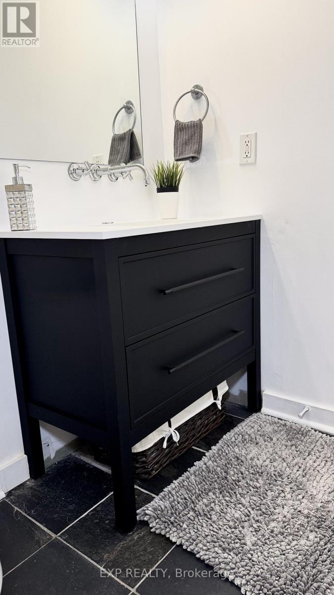 Ph415 - 81a Front Street E, Toronto, Ontario  M5E 1Z7 - Photo 32 - C12980738