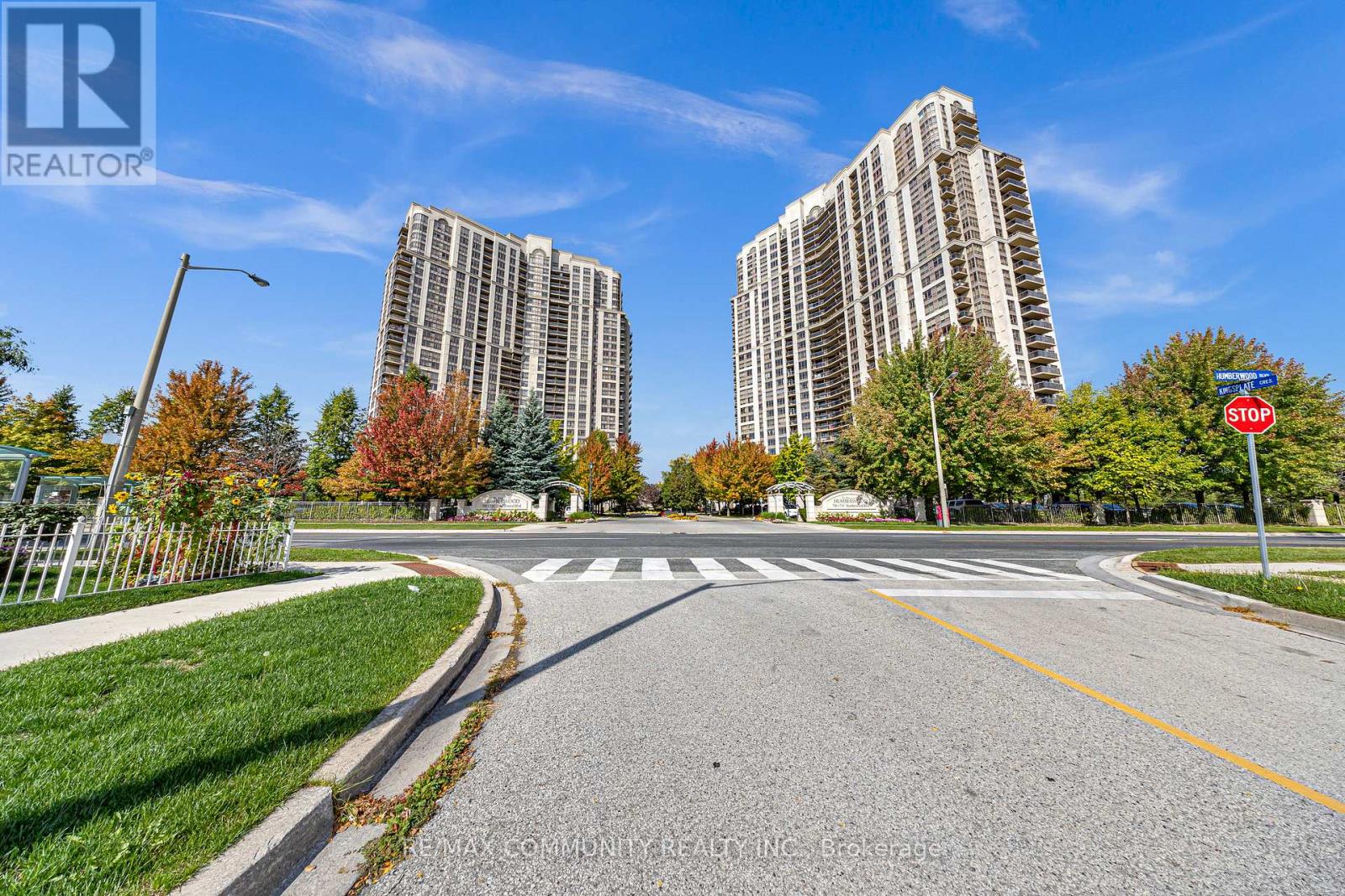 2808 - 710 Humberwood Boulevard, Toronto, Ontario  M9W 7J5 - Photo 4 - W12984396