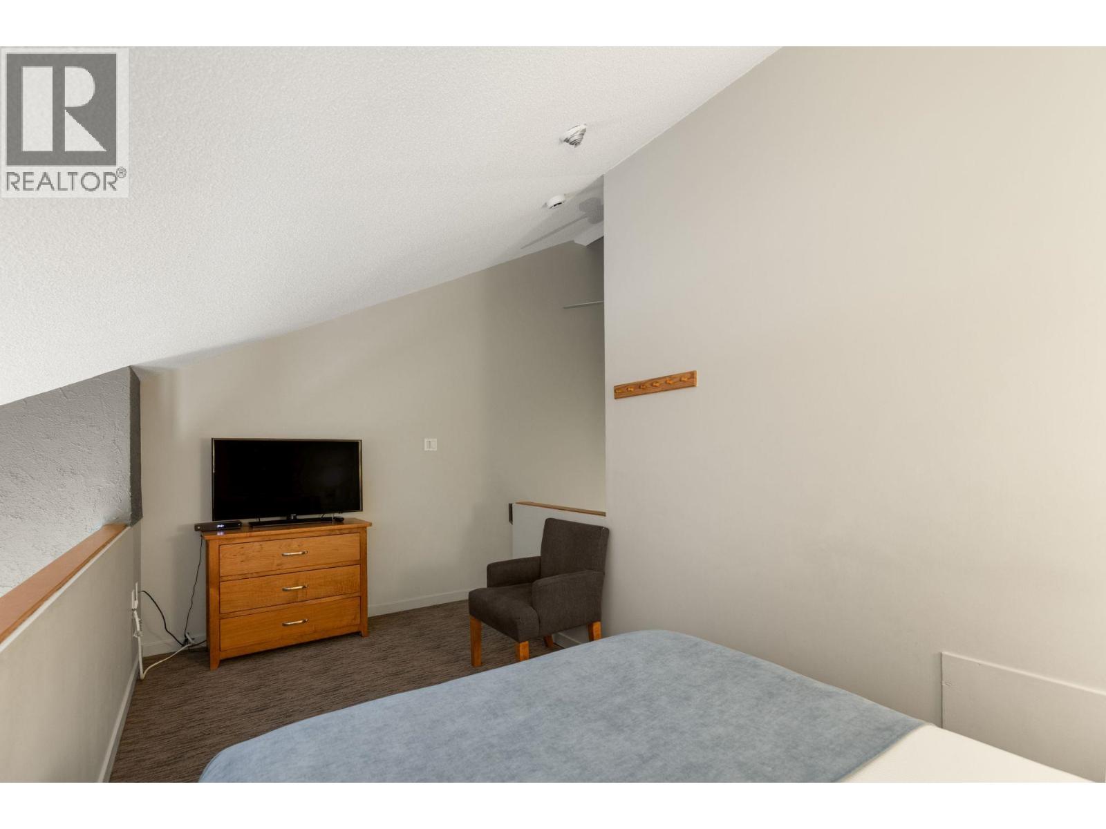 310 4420 Sundial Place, Whistler, British Columbia  V8E 1G6 - Photo 10 - R3110023