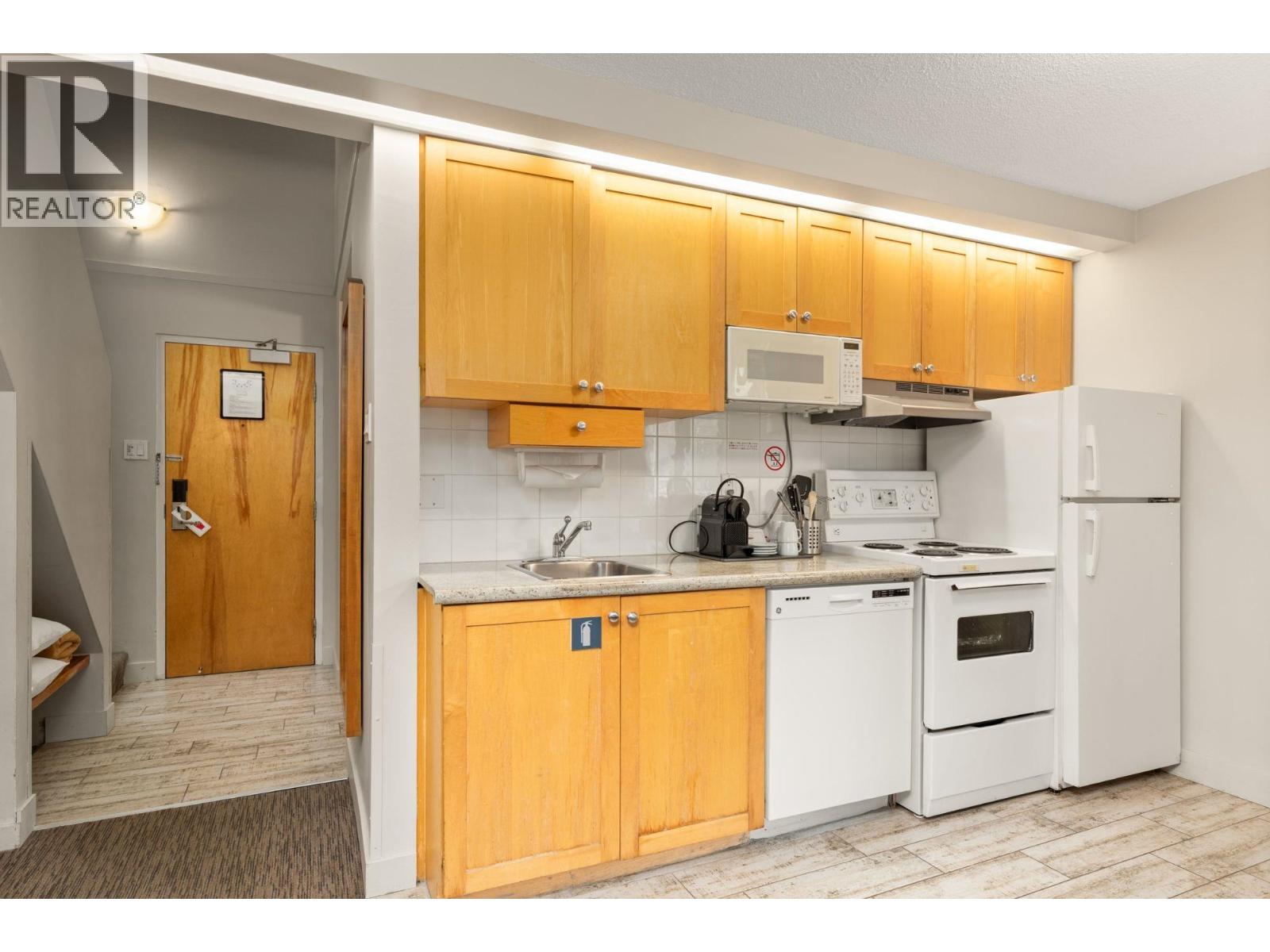 310 4420 Sundial Place, Whistler, British Columbia  V8E 1G6 - Photo 7 - R3110023