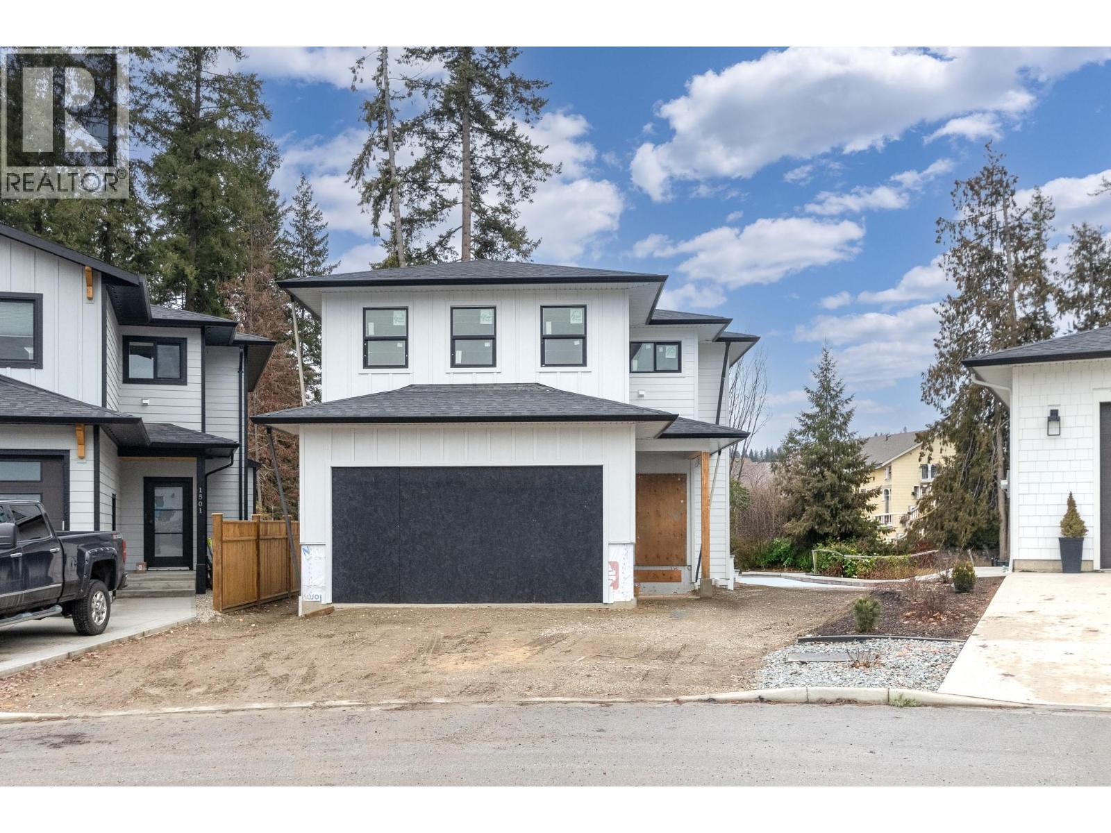 1500 21 Street NE, Salmon Arm, British Columbia