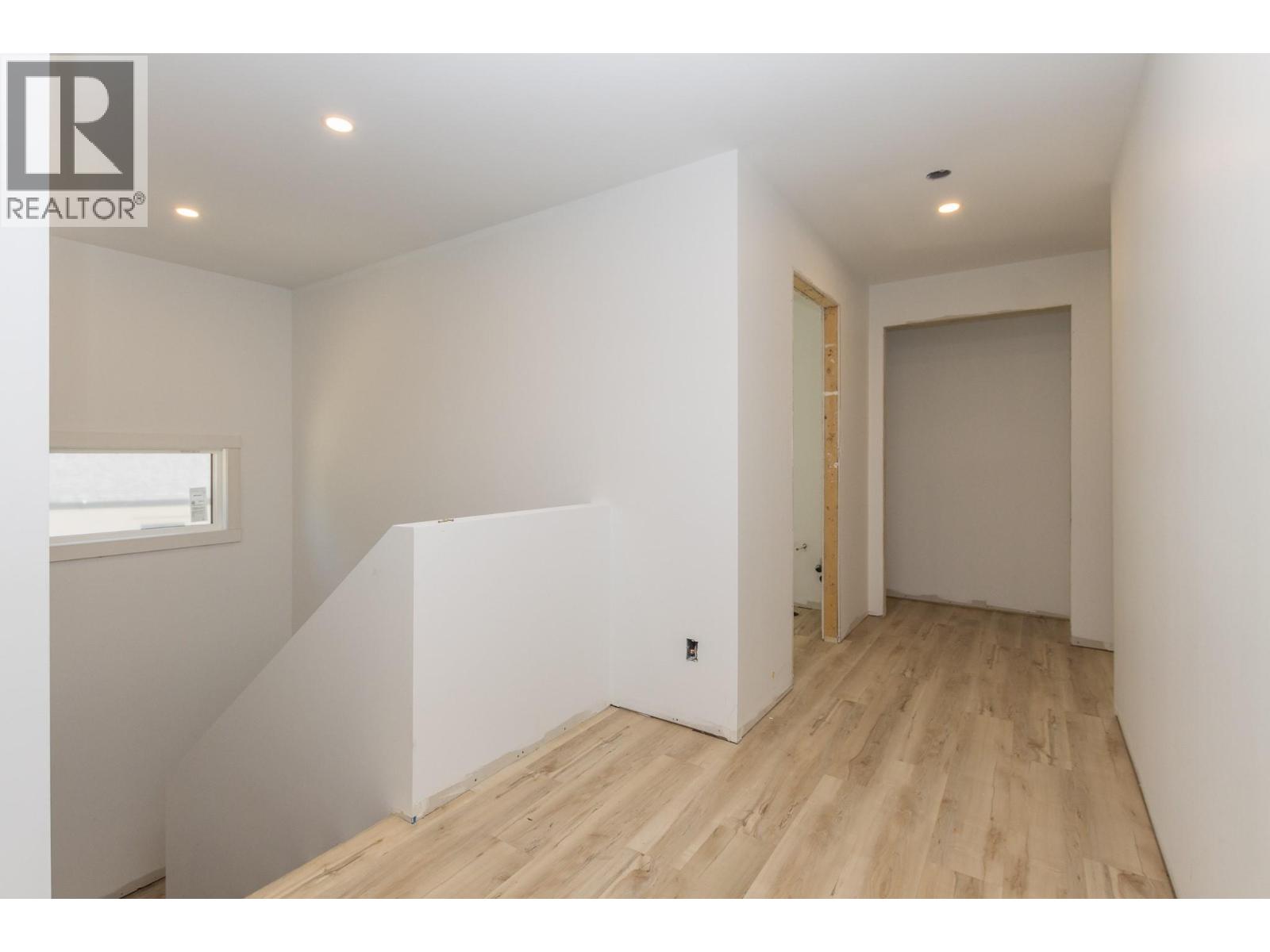 1500 21 Street Ne, Salmon Arm, British Columbia  V1E 0G8 - Photo 15 - 10370648