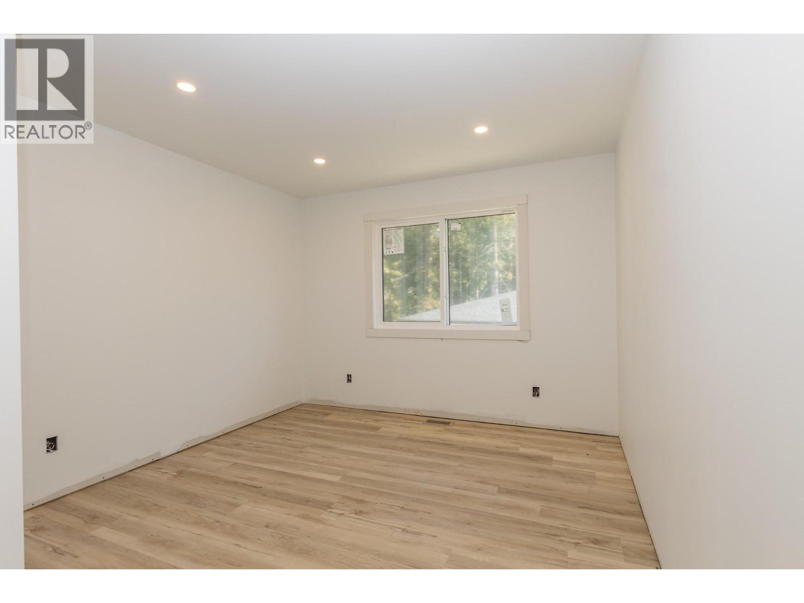 1500 21 Street Ne, Salmon Arm, British Columbia  V1E 0G8 - Photo 11 - 10370648