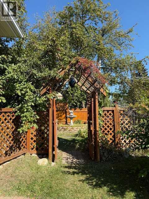 800 Connaught Drive, Jasper, Alberta  T0E 1E0 - Photo 39 - A2252150