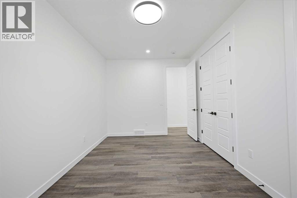 115 Chelsea Channel, Chestermere, Alberta  T1X 2T1 - Photo 32 - A2298972