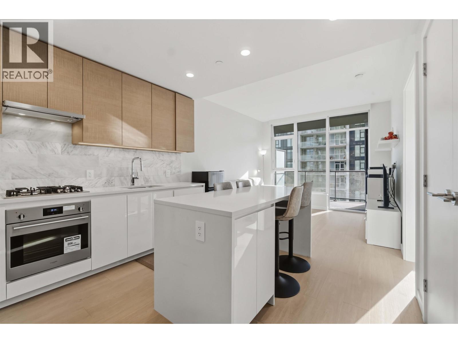 2710 2108 Gilmore Avenue, Burnaby, British Columbia  V5C 0N8 - Photo 10 - R3109970