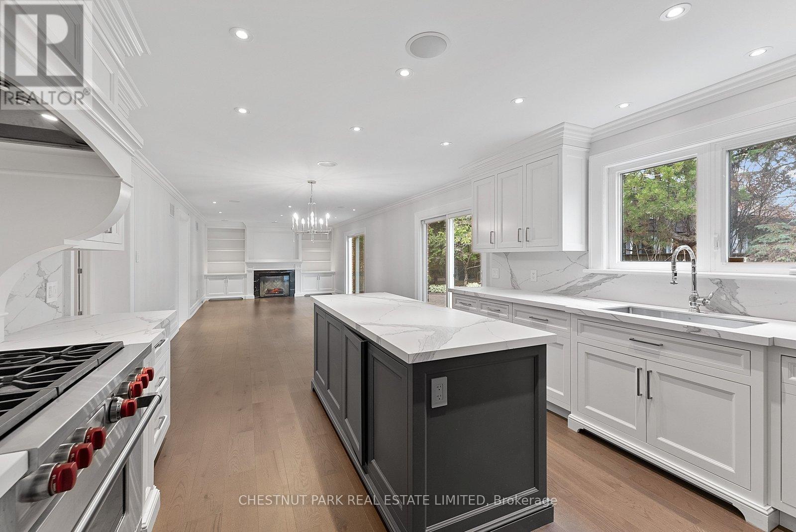 16 Sagewood Drive, Toronto, Ontario  M3B 3G5 - Photo 11 - C12985804