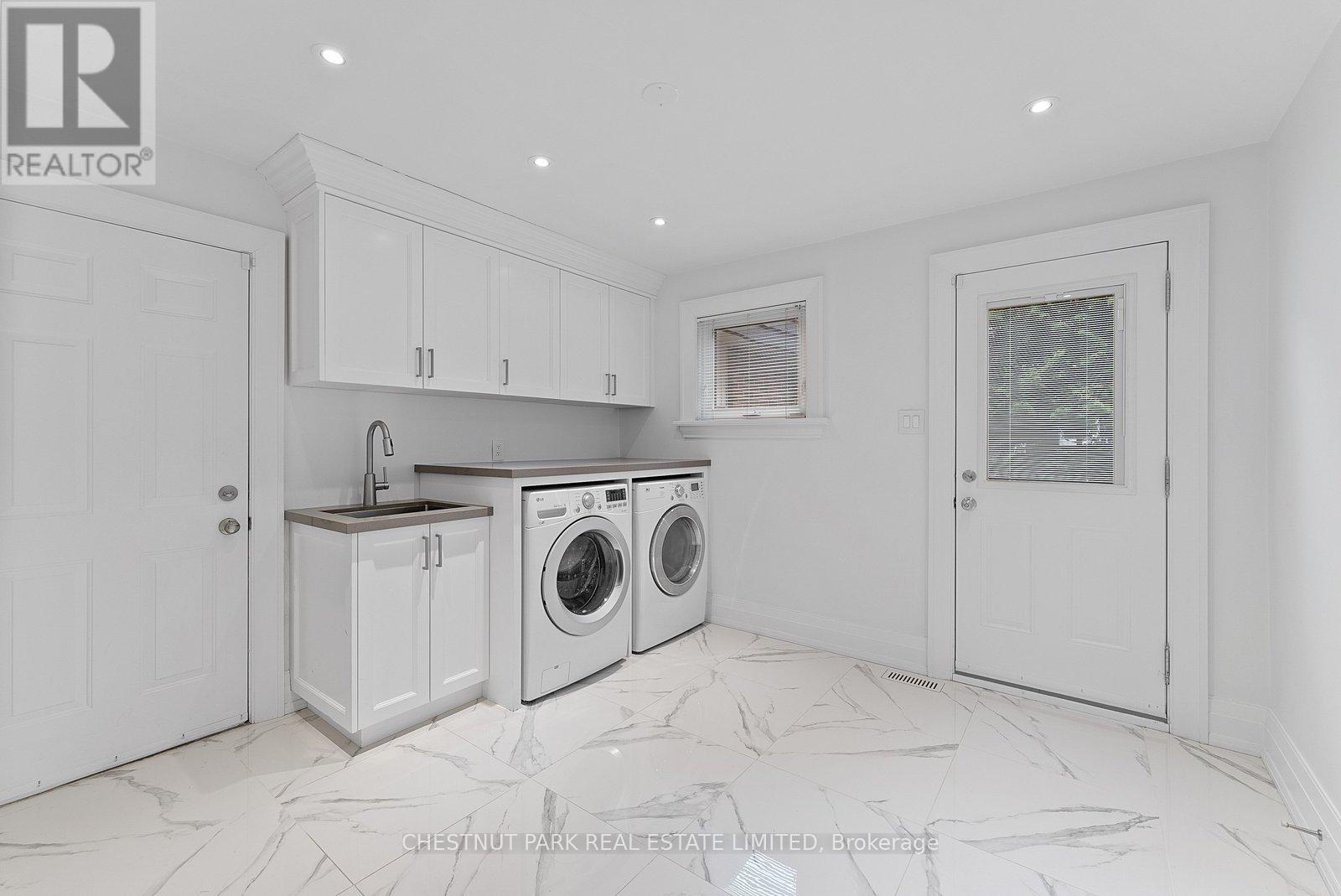 16 Sagewood Drive, Toronto, Ontario  M3B 3G5 - Photo 24 - C12985804