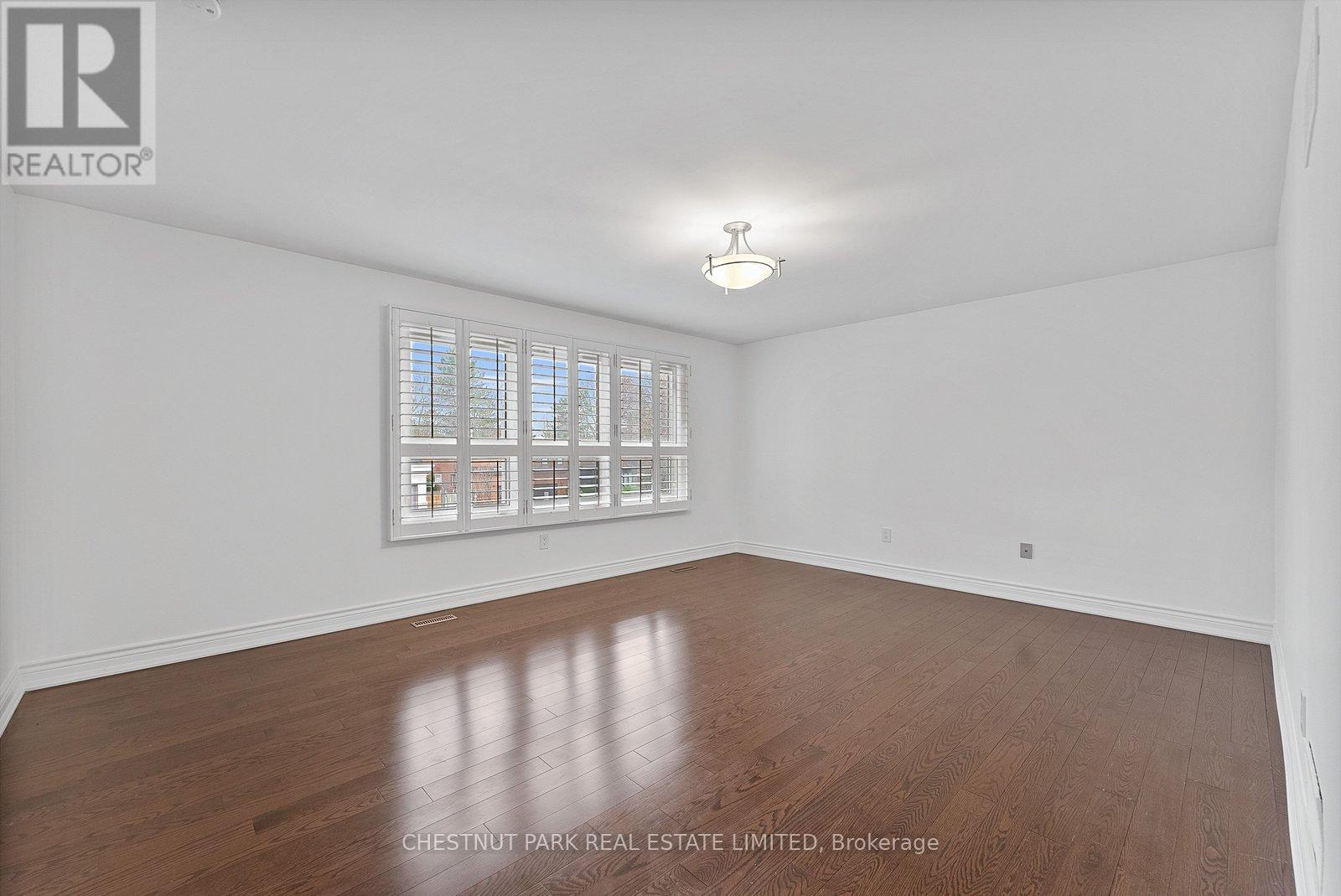 16 Sagewood Drive, Toronto, Ontario  M3B 3G5 - Photo 35 - C12985804