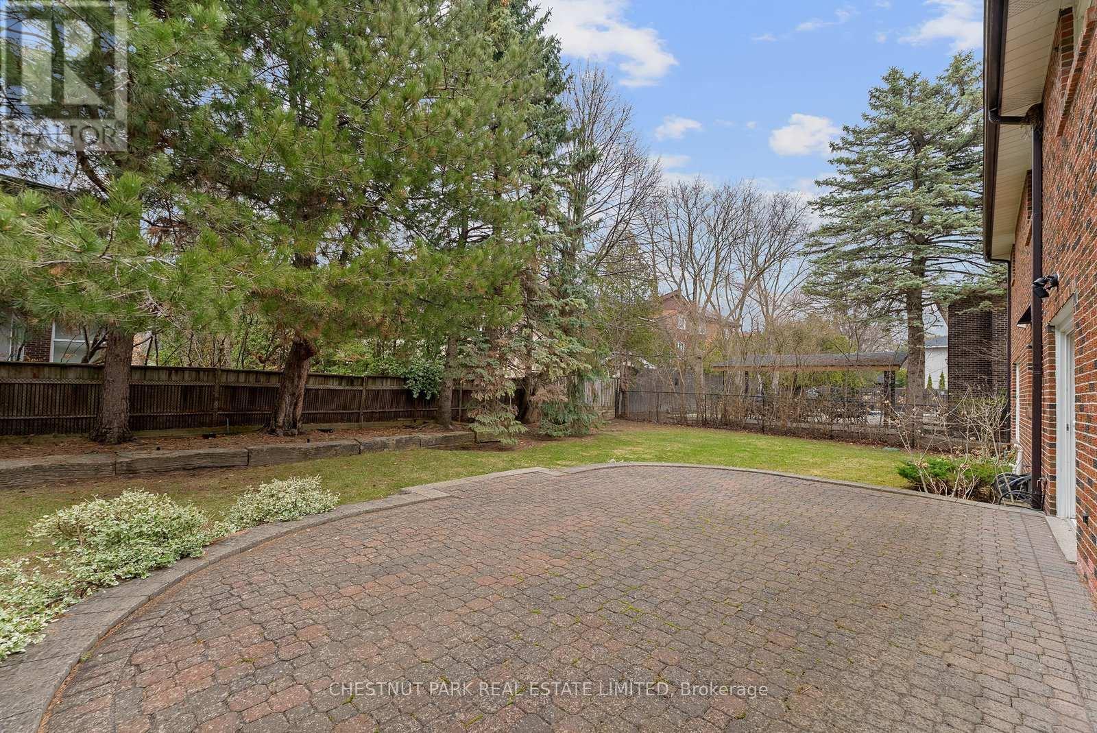 16 Sagewood Drive, Toronto, Ontario  M3B 3G5 - Photo 43 - C12985804