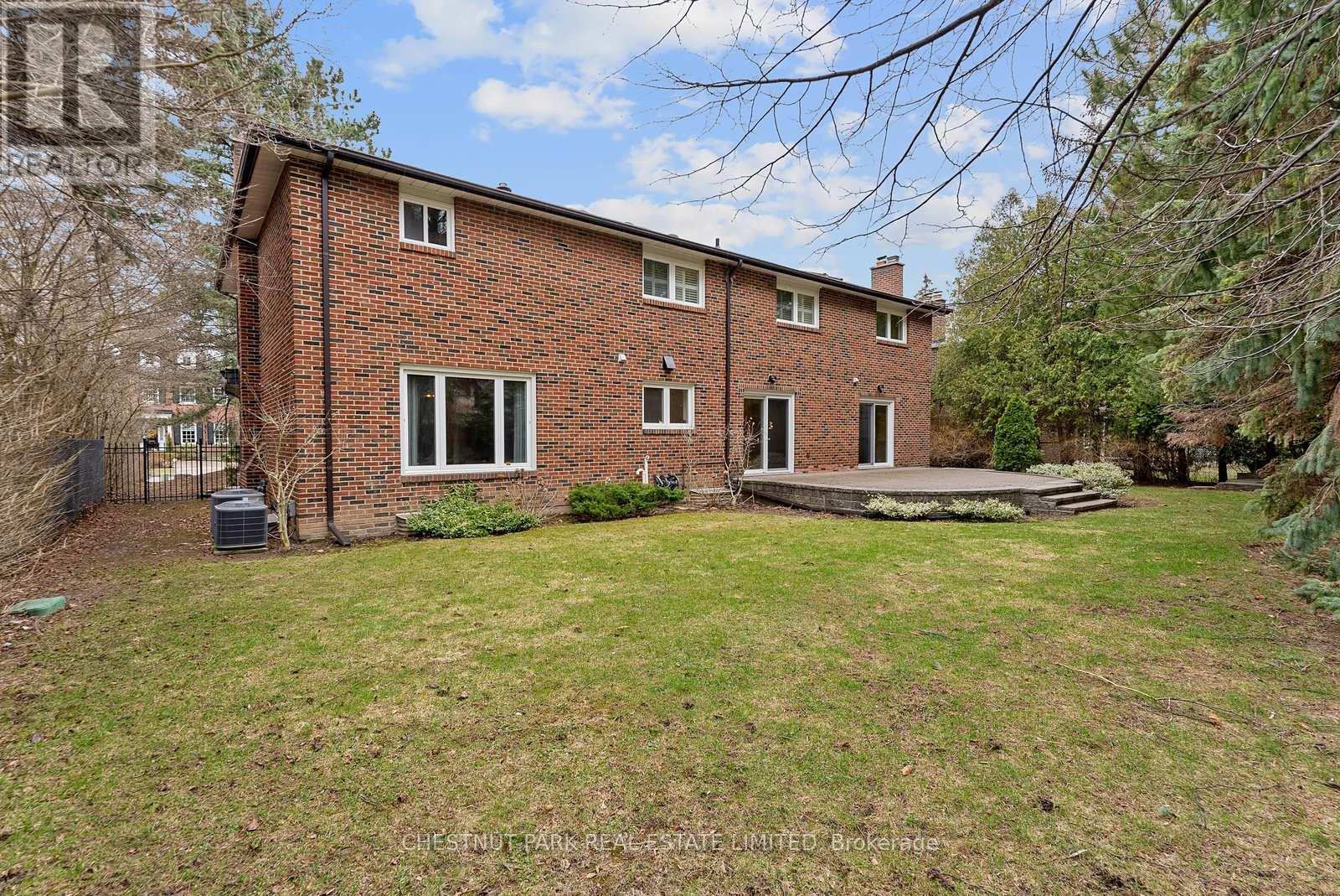 16 Sagewood Drive, Toronto, Ontario  M3B 3G5 - Photo 46 - C12985804