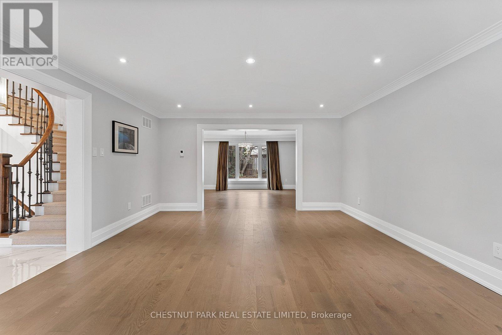 16 Sagewood Drive, Toronto, Ontario  M3B 3G5 - Photo 7 - C12985804