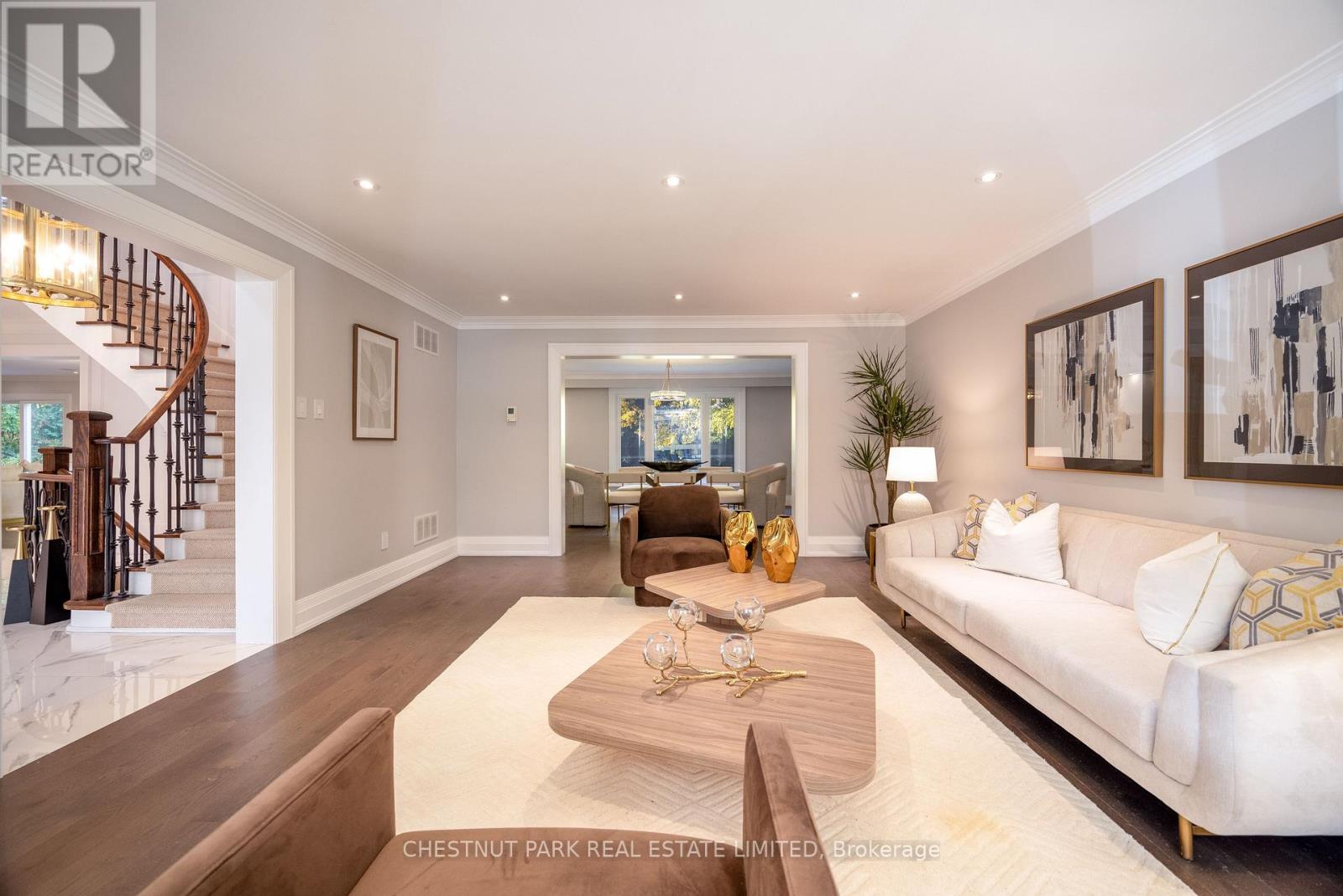 16 Sagewood Drive, Toronto, Ontario  M3B 3G5 - Photo 8 - C12985804