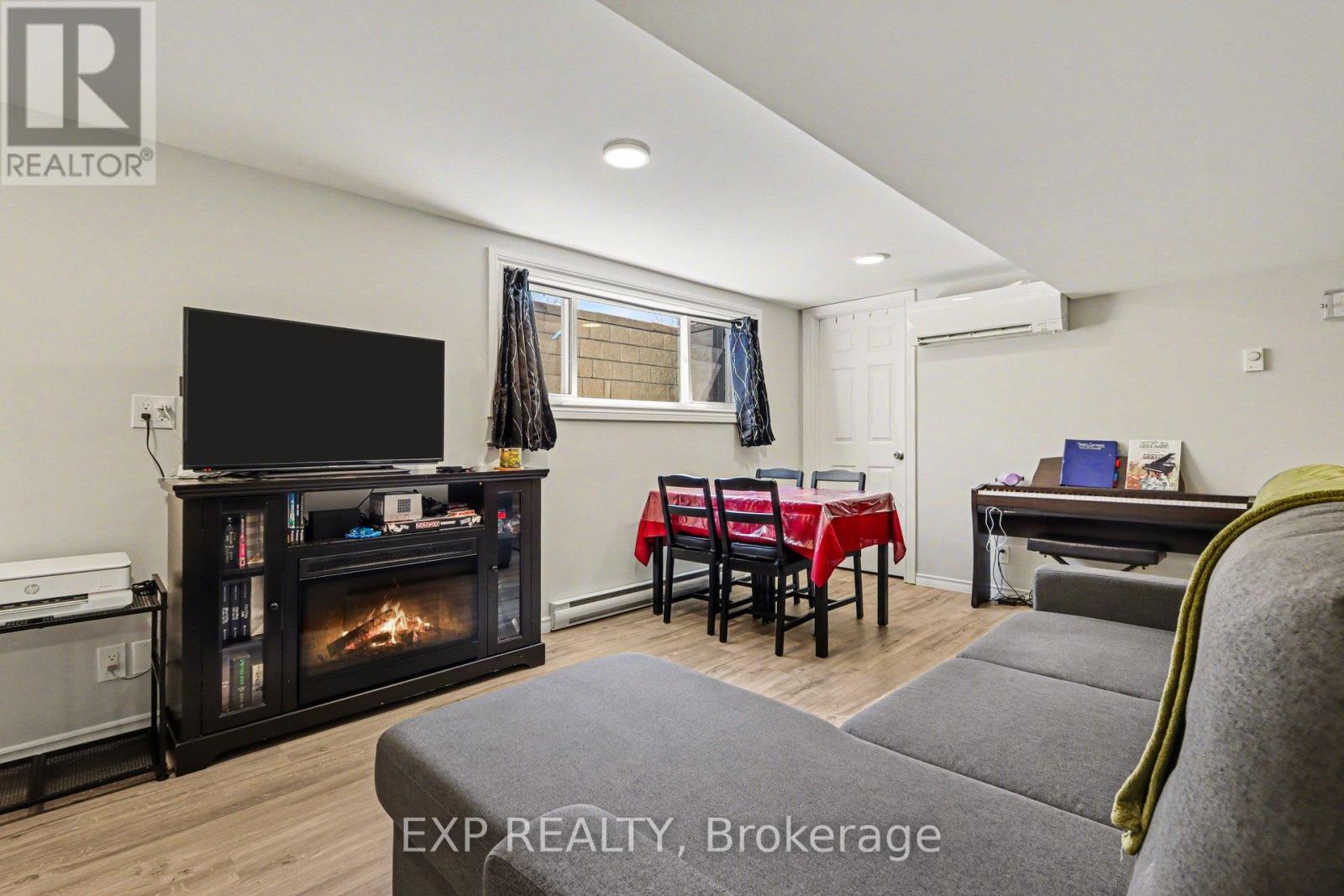 2 Folkstone Court, Ottawa, Ontario  K1B 4J9 - Photo 18 - X12985786