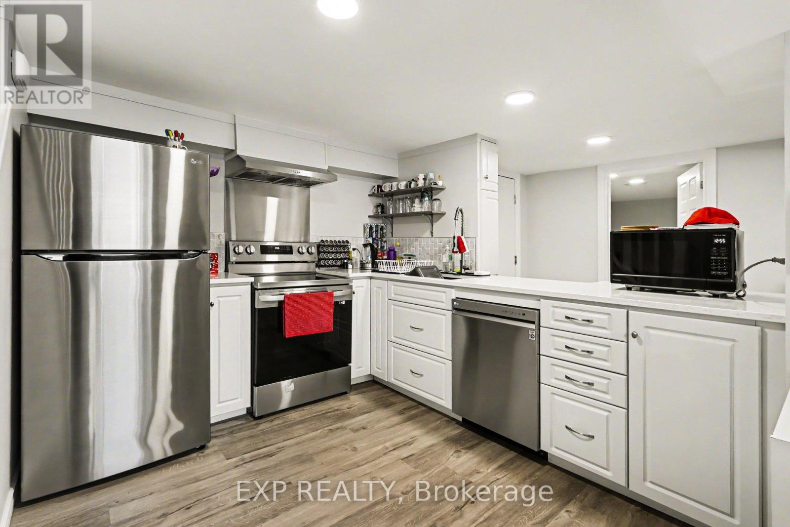 2 Folkstone Court, Ottawa, Ontario  K1B 4J9 - Photo 20 - X12985786