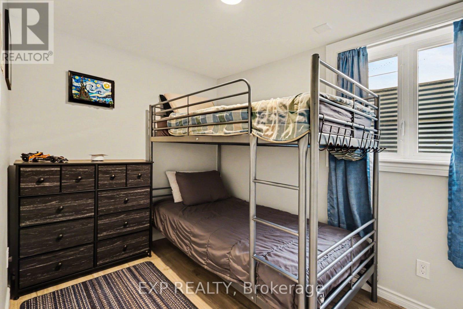 2 Folkstone Court, Ottawa, Ontario  K1B 4J9 - Photo 21 - X12985786