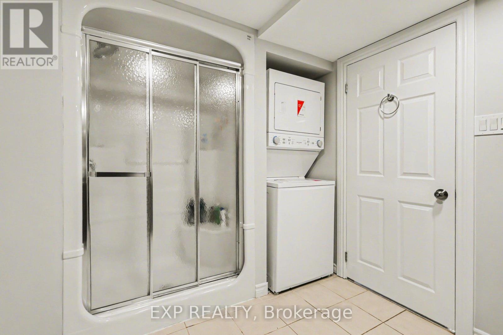 2 Folkstone Court, Ottawa, Ontario  K1B 4J9 - Photo 23 - X12985786