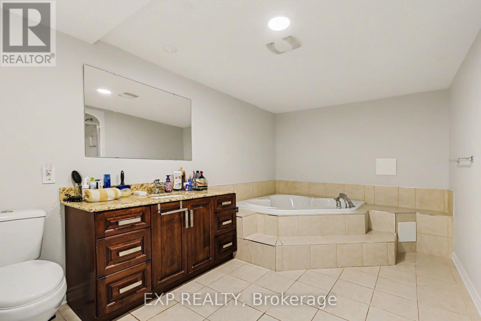 2 Folkstone Court, Ottawa, Ontario  K1B 4J9 - Photo 24 - X12985786