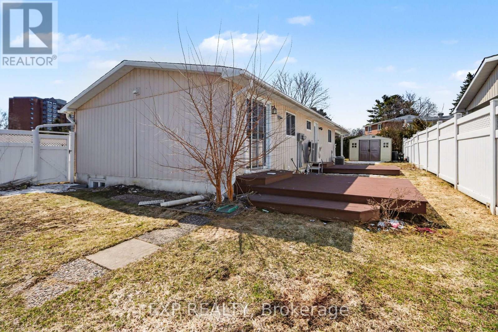 2 Folkstone Court, Ottawa, Ontario  K1B 4J9 - Photo 27 - X12985786