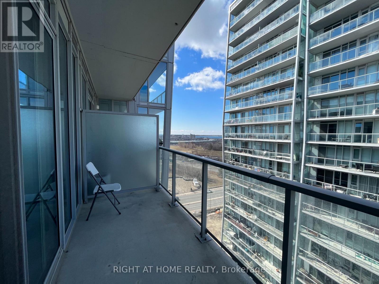 1210 - 25 Baseball Place, Toronto, Ontario  M4M 0E7 - Photo 13 - E12985774