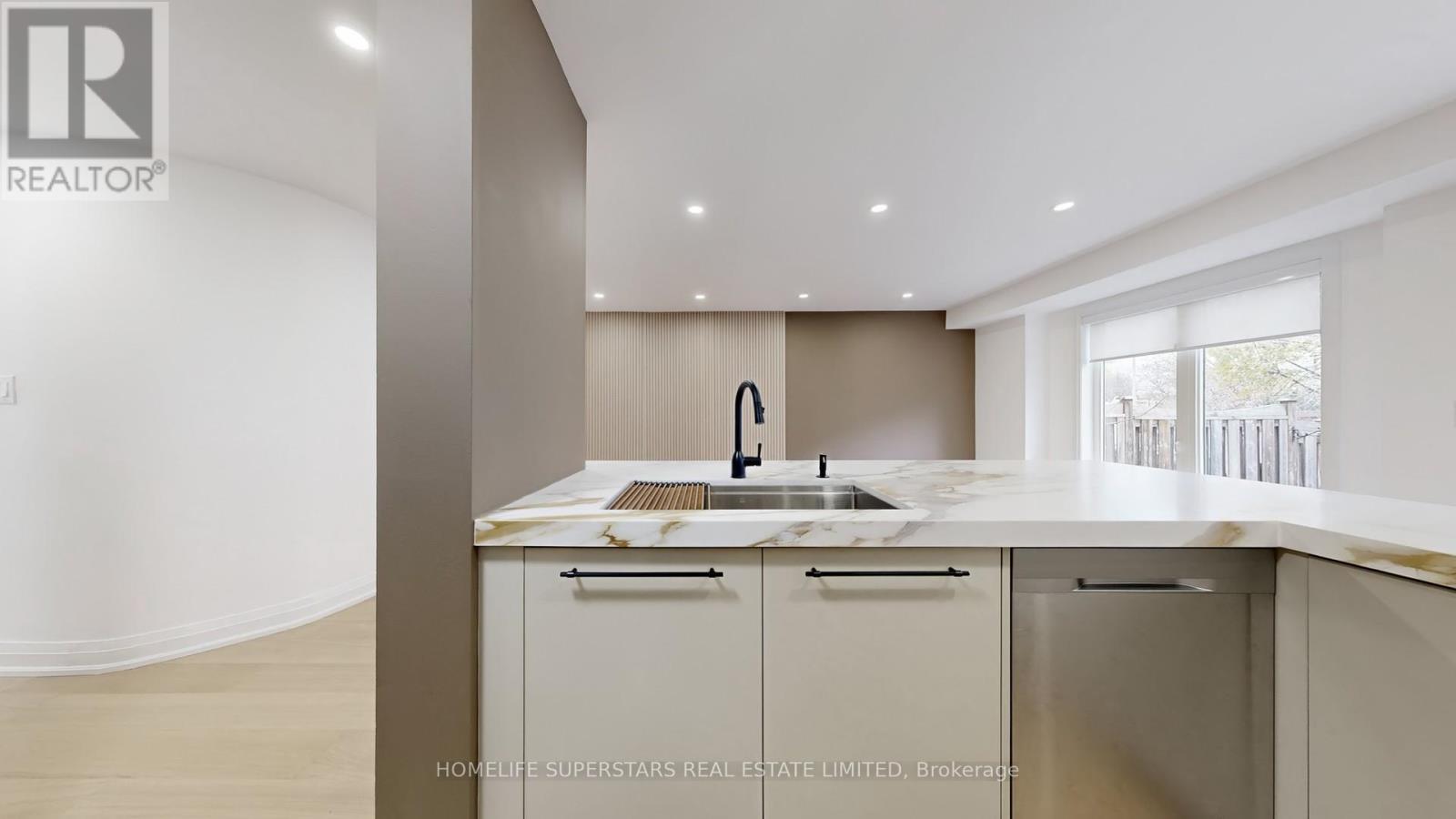 3 Playfair Road, Whitby, Ontario  L1N 9S8 - Photo 12 - E12985800