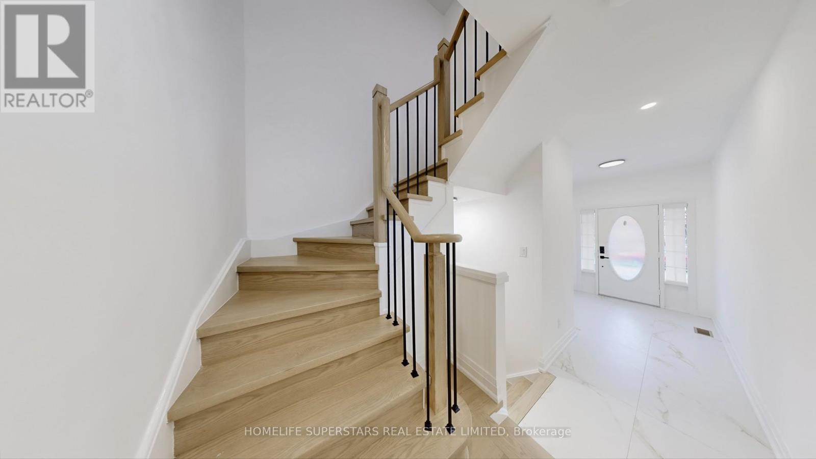 3 Playfair Road, Whitby, Ontario  L1N 9S8 - Photo 19 - E12985800