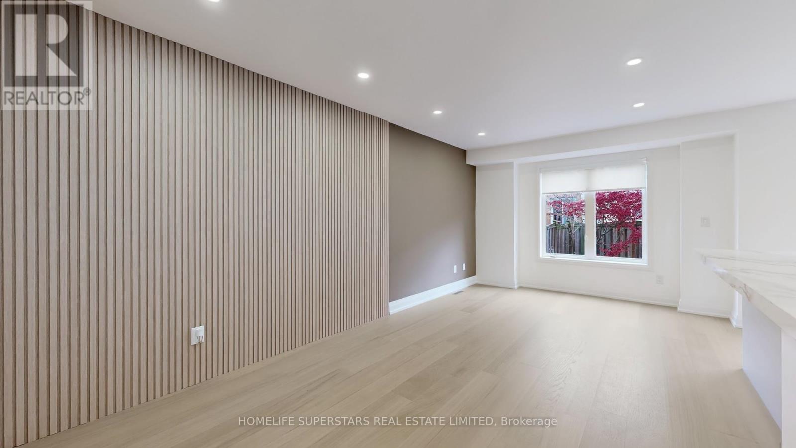 3 Playfair Road, Whitby, Ontario  L1N 9S8 - Photo 2 - E12985800