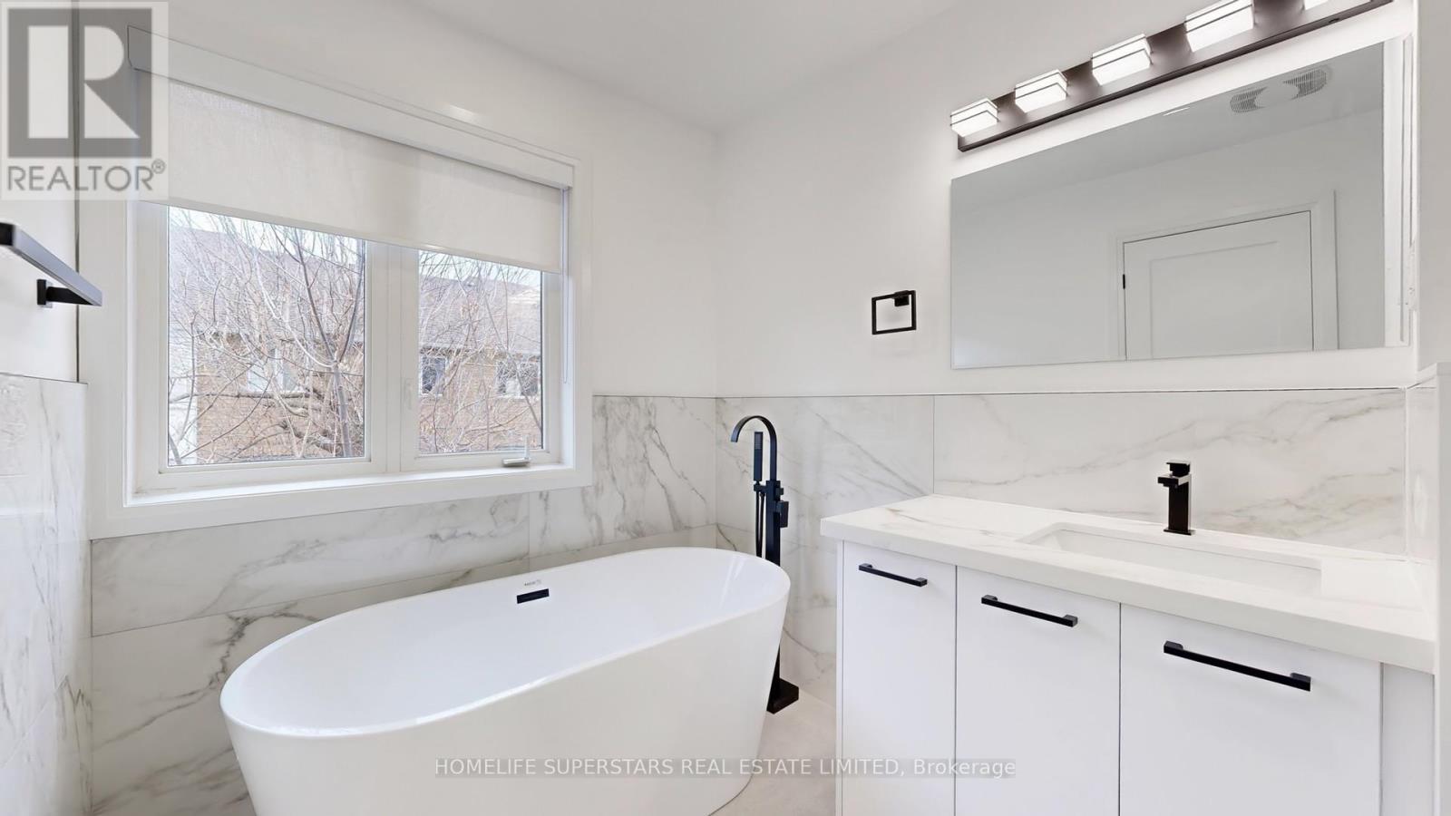 3 Playfair Road, Whitby, Ontario  L1N 9S8 - Photo 26 - E12985800