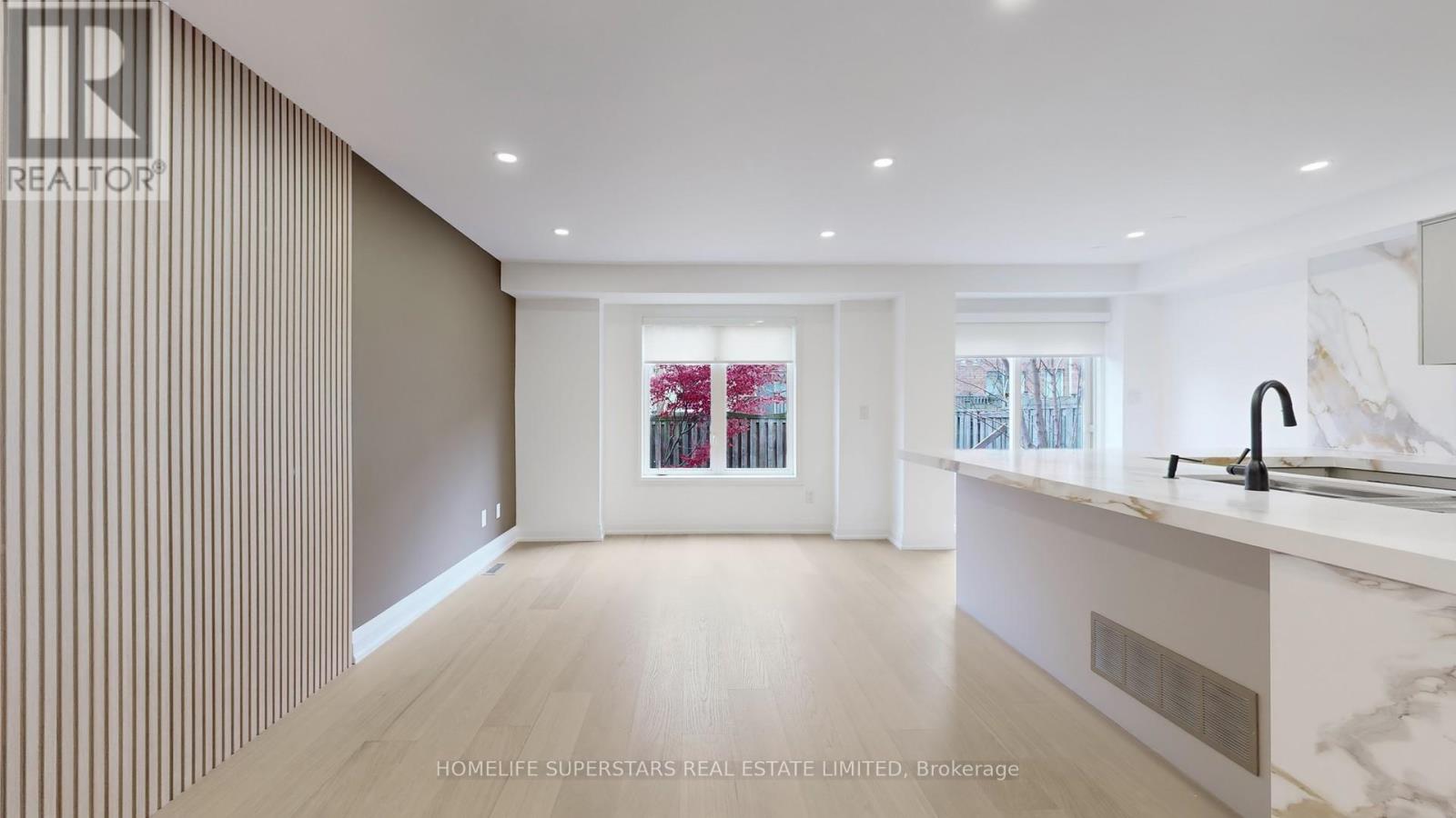 3 Playfair Road, Whitby, Ontario  L1N 9S8 - Photo 3 - E12985800