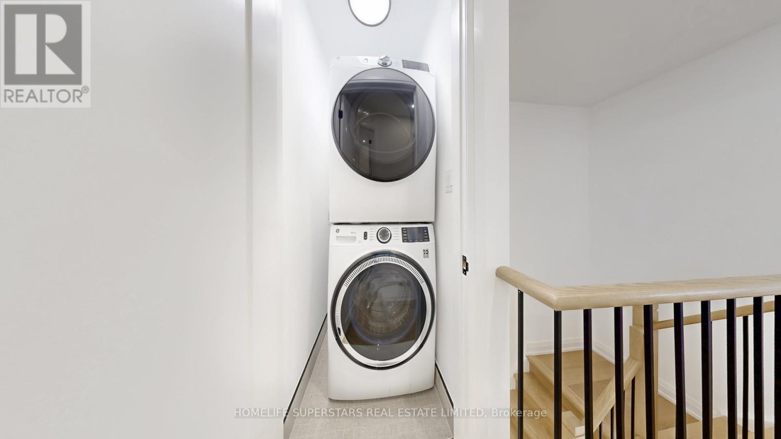 3 Playfair Road, Whitby, Ontario  L1N 9S8 - Photo 34 - E12985800