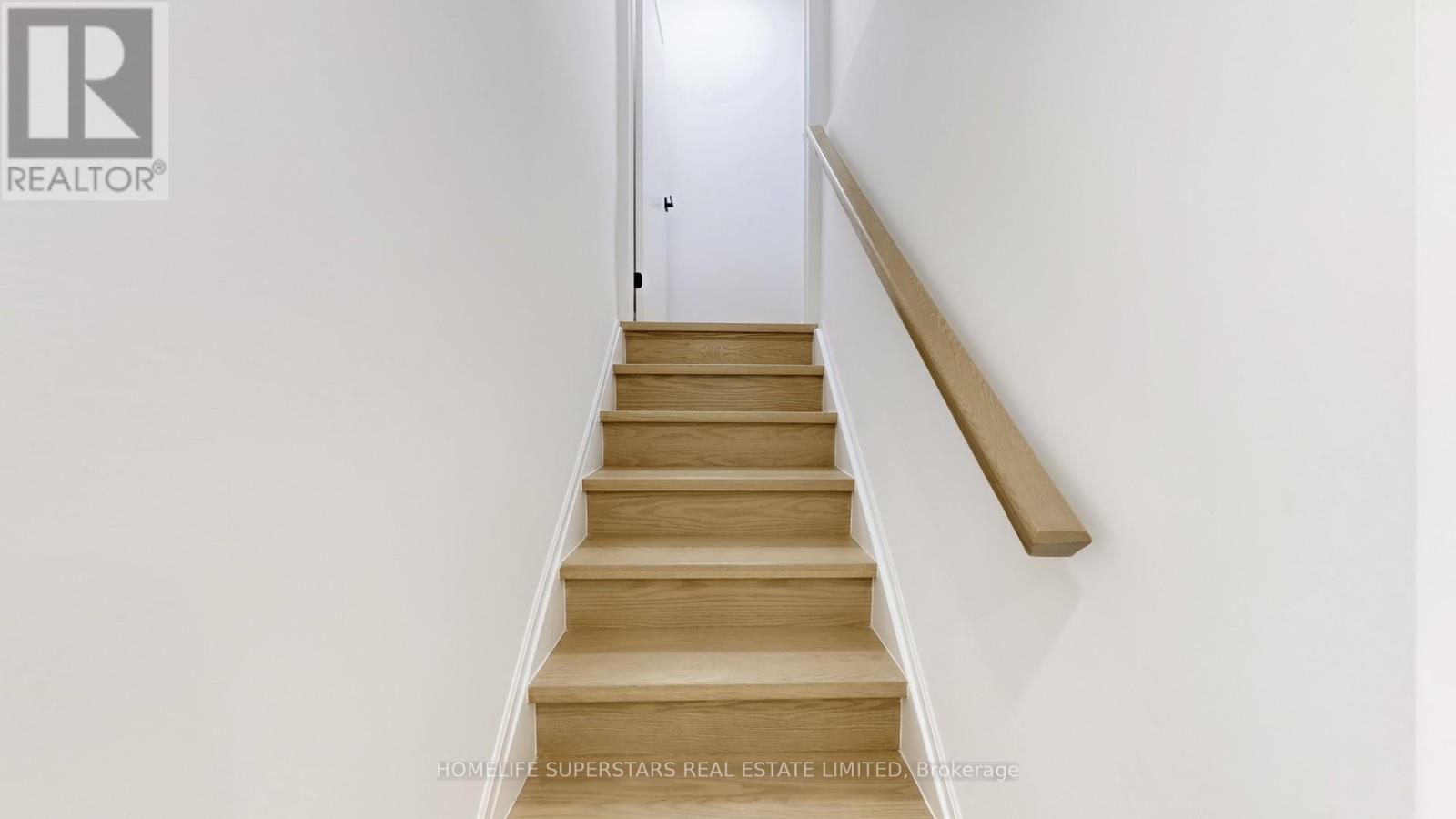 3 Playfair Road, Whitby, Ontario  L1N 9S8 - Photo 35 - E12985800