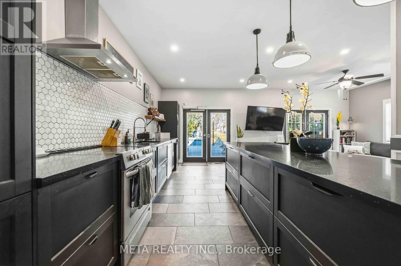 391 Verdun Road, Oshawa, Ontario  L1H 5T7 - Photo 14 - E12983368