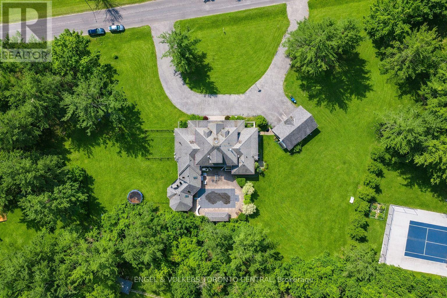 1946 WILKINSON STREET, Innisfil, Ontario