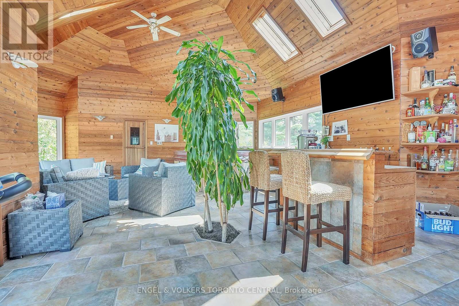 1946 Wilkinson Street, Innisfil, Ontario  L9S 1X3 - Photo 19 - N12985802