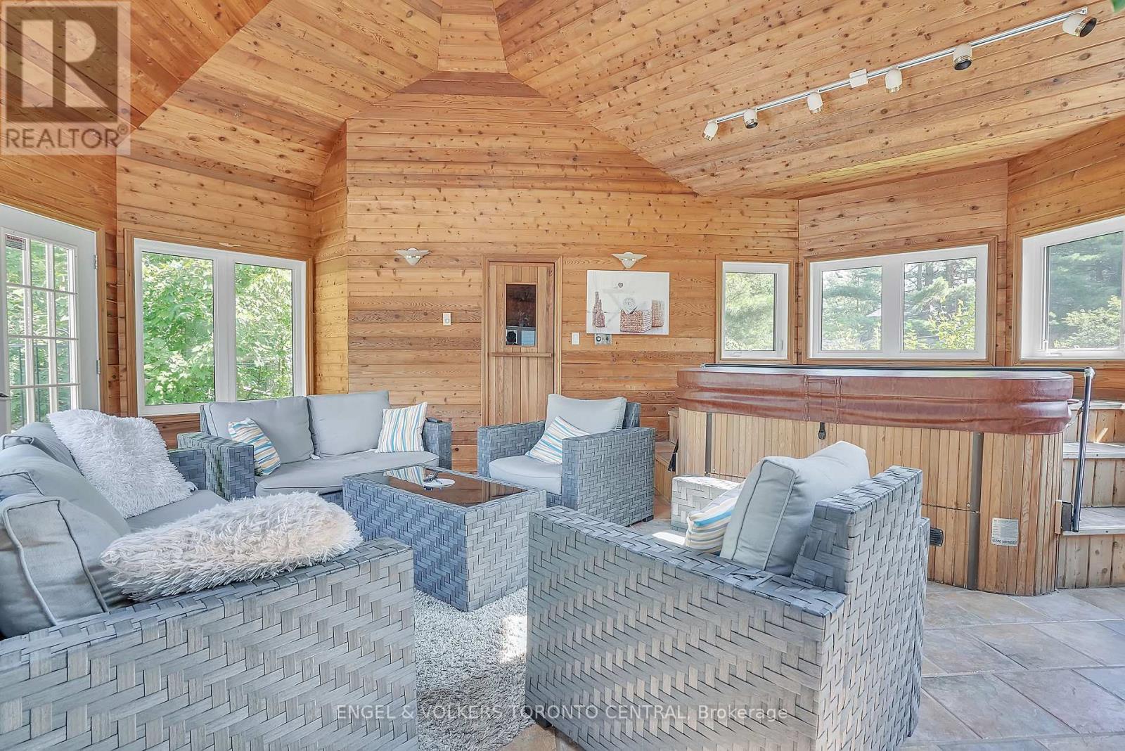 1946 Wilkinson Street, Innisfil, Ontario  L9S 1X3 - Photo 20 - N12985802