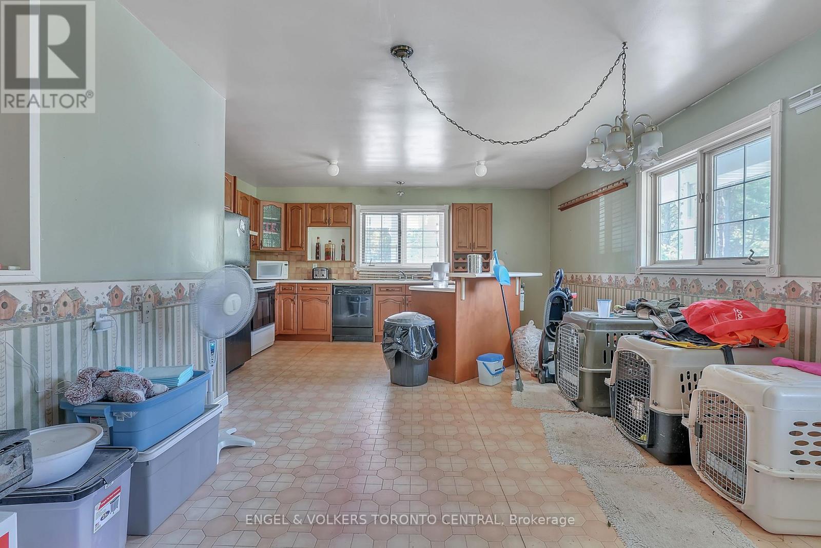 1946 Wilkinson Street, Innisfil, Ontario  L9S 1X3 - Photo 36 - N12985802