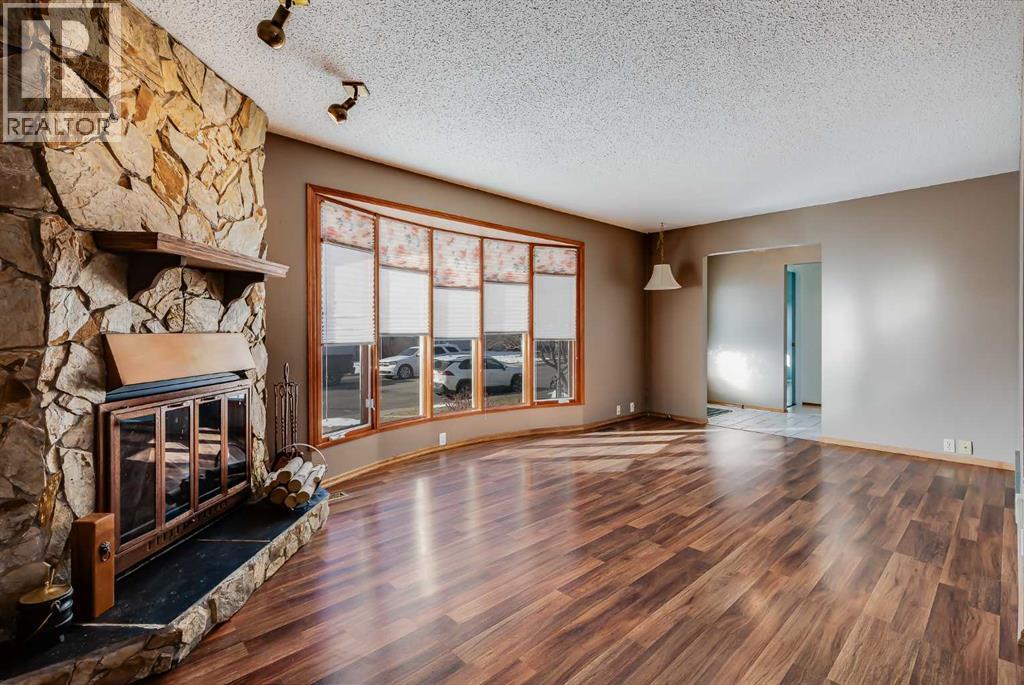 5320 Maidstone Road NE, Calgary, Alberta  T2A 4C2 - Photo 4 - A2300192